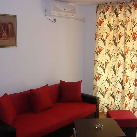 Apartahotel Efir