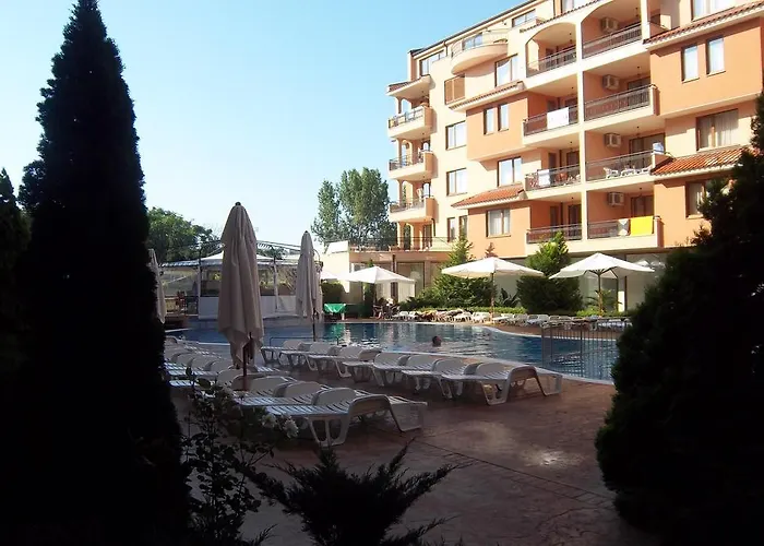 Efir Apartmanhotel *