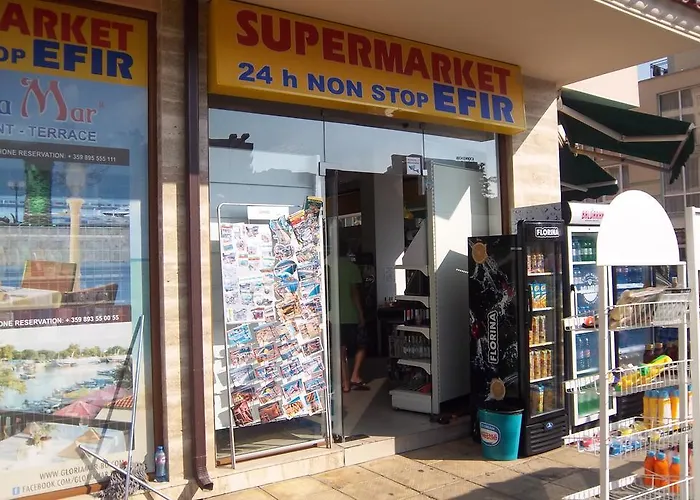 Efir Apartmanhotel *