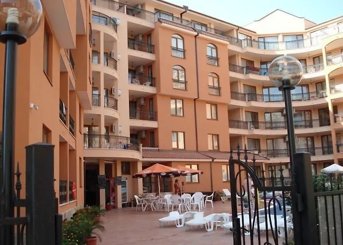 Apartmanhotel Efir *