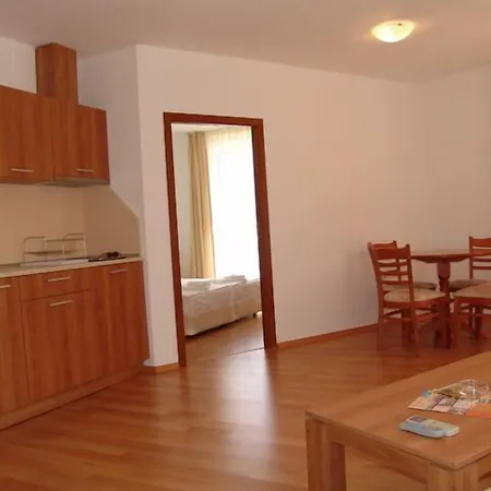 Aparthotel Efir Sluneční pobřeží