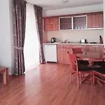 Efir Apartmanhotel Napospart