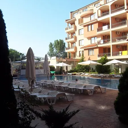 Efir Aparthotel *