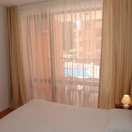 Aparthotel Efir *